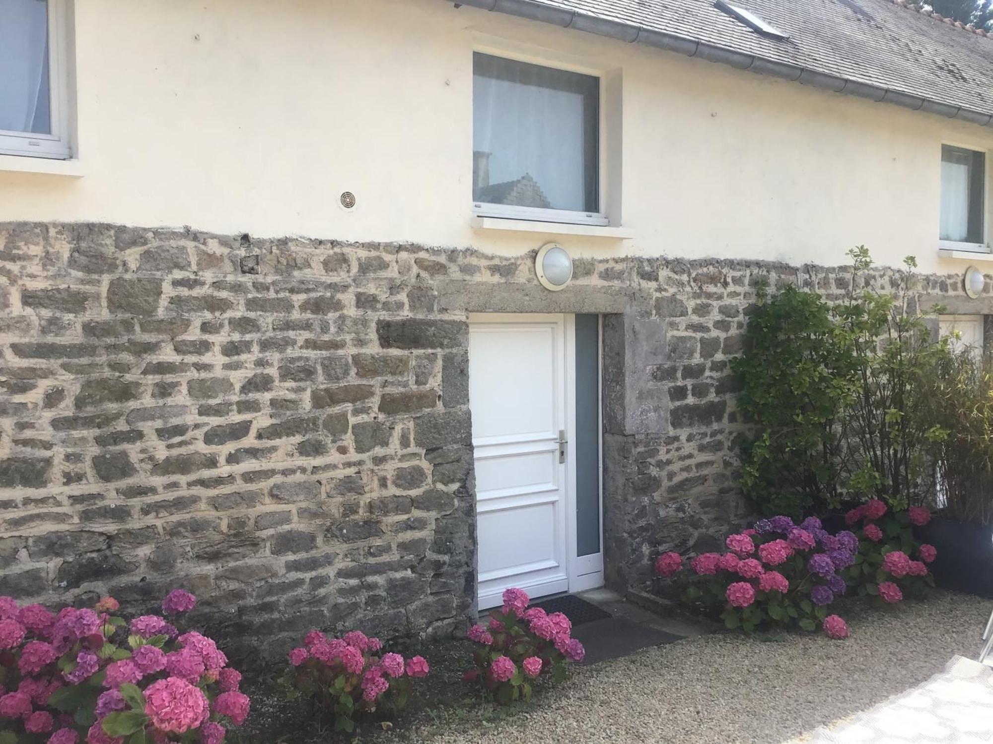 Maison Cosy Avec Exterieur Et Piscine Partagee Mespaul Zewnętrze zdjęcie