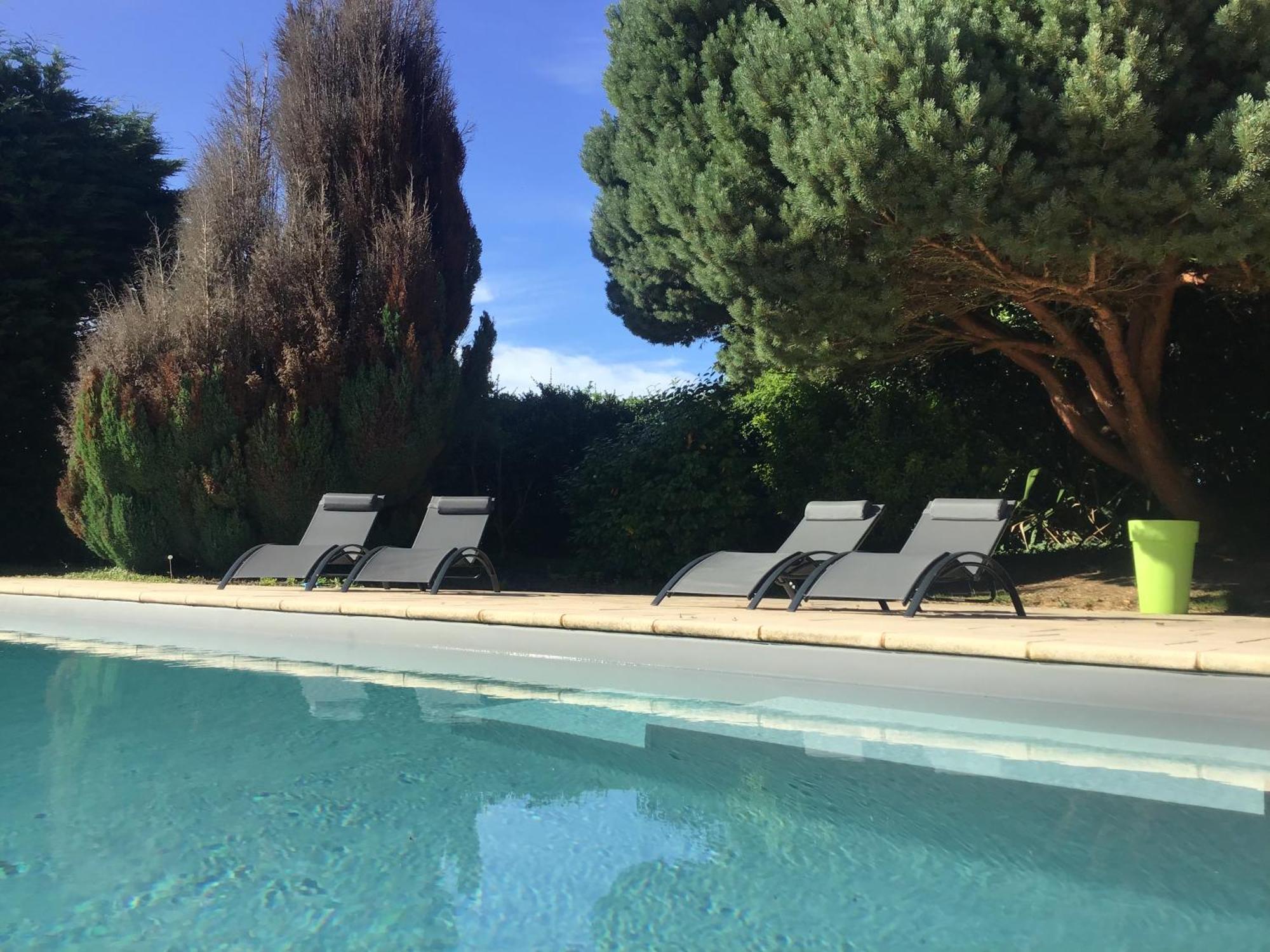 Maison Cosy Avec Exterieur Et Piscine Partagee Mespaul Zewnętrze zdjęcie